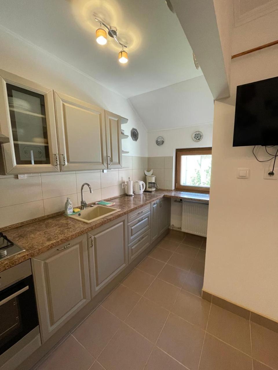 Comfort Apartman Marina เฮวิซ ภายนอก รูปภาพ