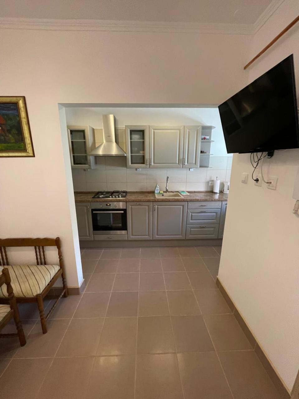 Comfort Apartman Marina เฮวิซ ภายนอก รูปภาพ