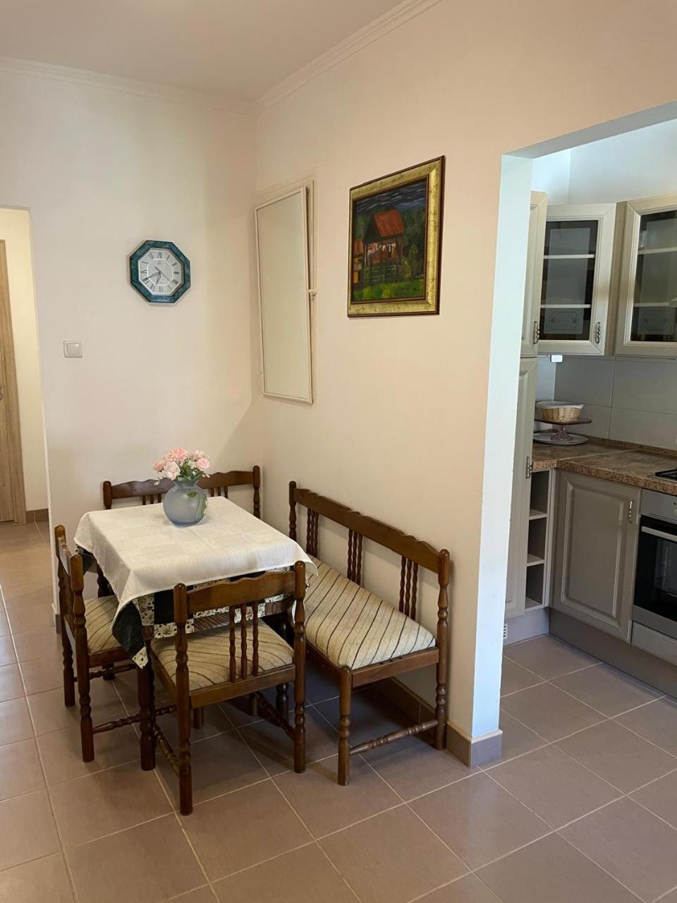 Comfort Apartman Marina เฮวิซ ภายนอก รูปภาพ